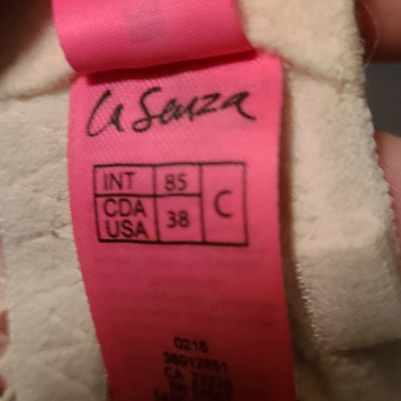 Light pink La Senza Bra - Picture 2 of 3